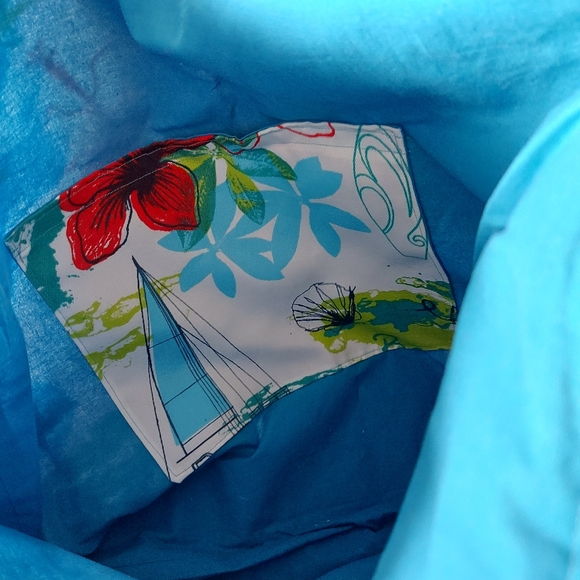 Beach Bag - Handmade in Canada - Picture 6 of 9